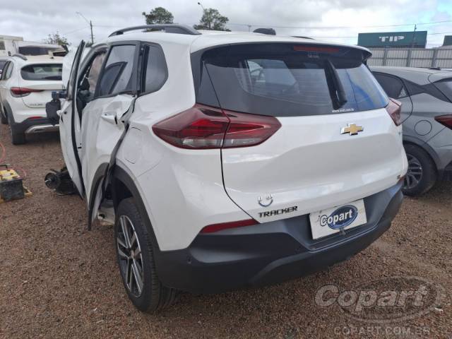 2025 CHEVROLET TRACKER 