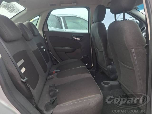 2017 FIAT GRAND SIENA 