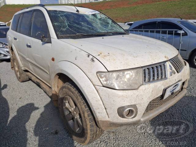 2012 MITSUBISHI PAJERO DAKAR 