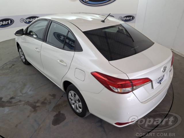 2020 TOYOTA YARIS SEDA 