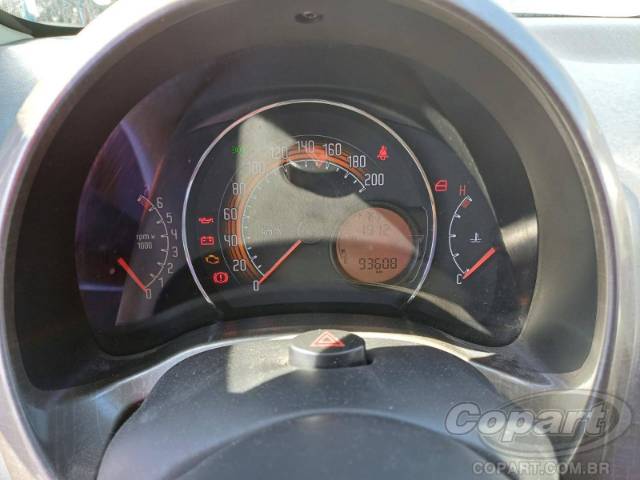 2014 FIAT UNO 