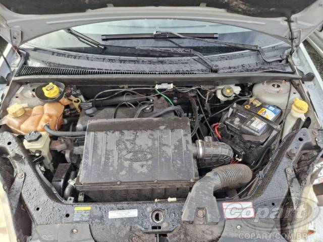 2006 FORD FIESTA SEDAN 