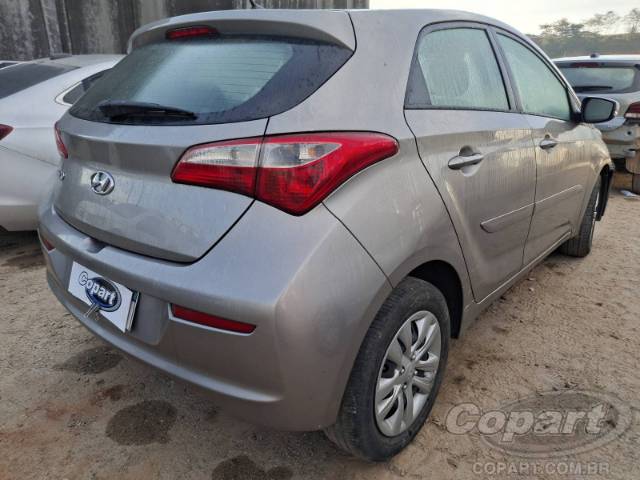 2016 HYUNDAI HB20 
