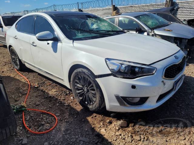 2014 KIA CADENZA 