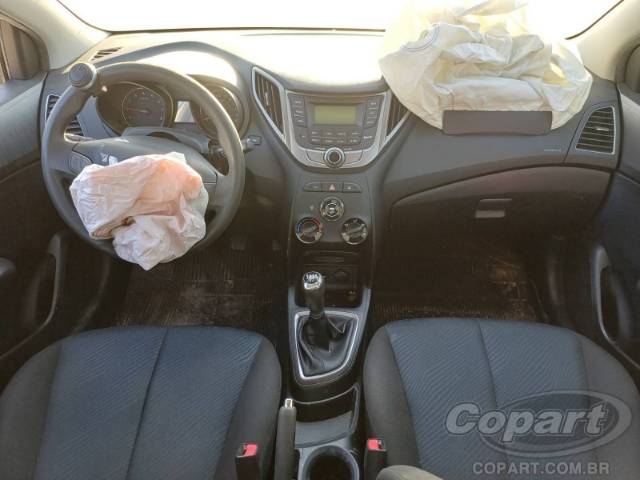 2015 HYUNDAI HB20 