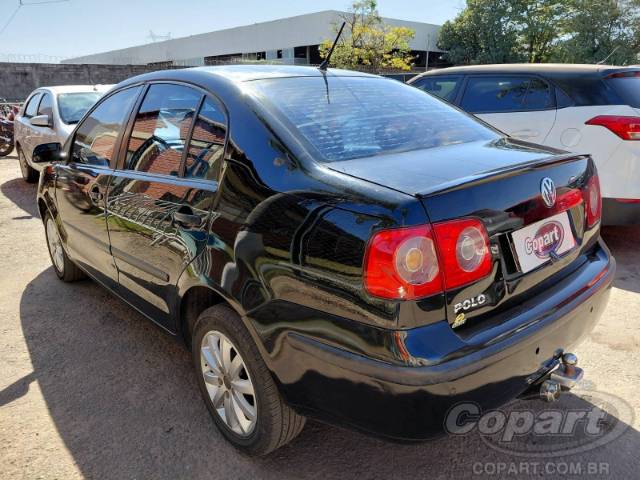 2009 VOLKSWAGEN POLO SEDAN 