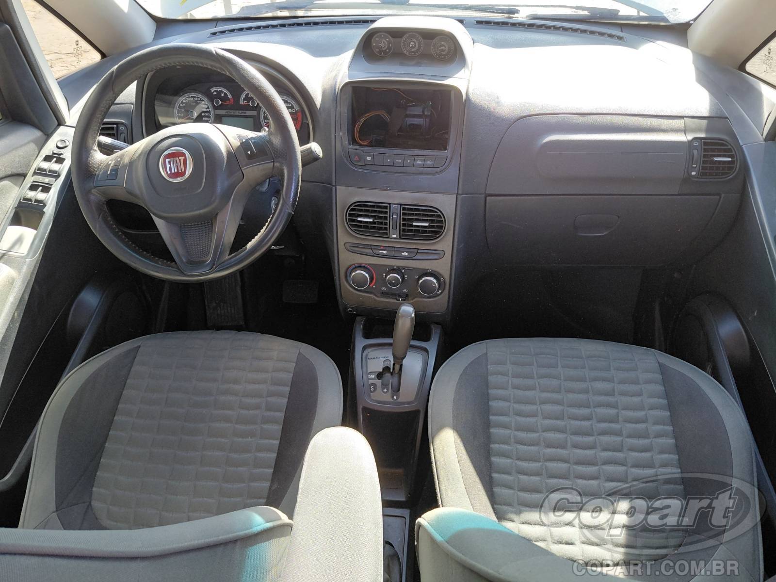 Foto 9 de 10: 2016 FIAT IDEA