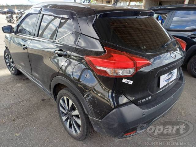 2021 NISSAN KICKS 