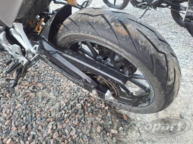 2026 HONDA CB 300F 