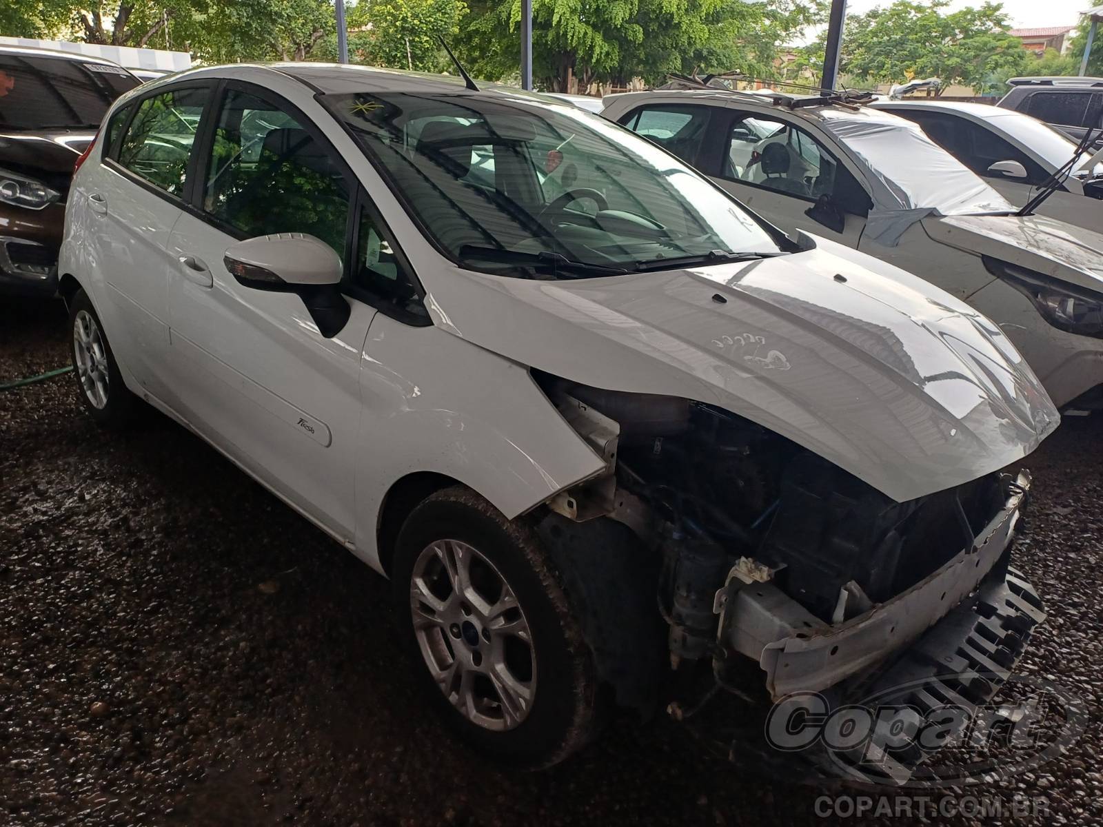 Veículo Ford Fiesta Ford Fiesta SE PowerShift 1.6 16V Sigma 2014 Colisão Média Monta 2014 em leilão