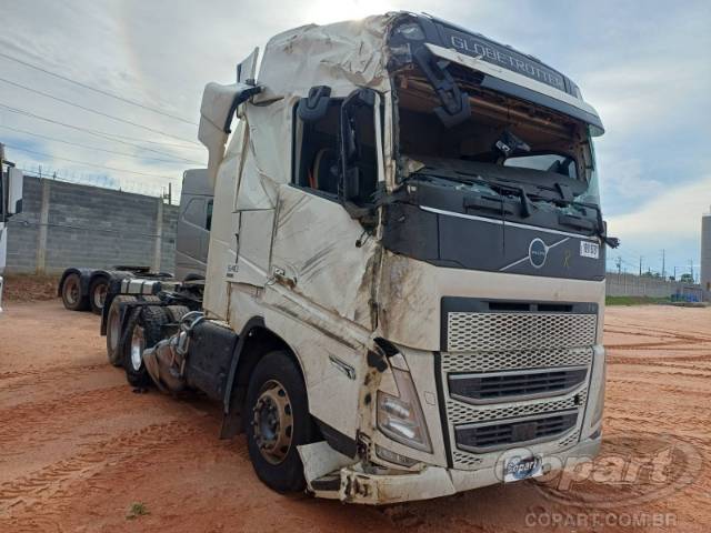 2025 VOLVO FH 