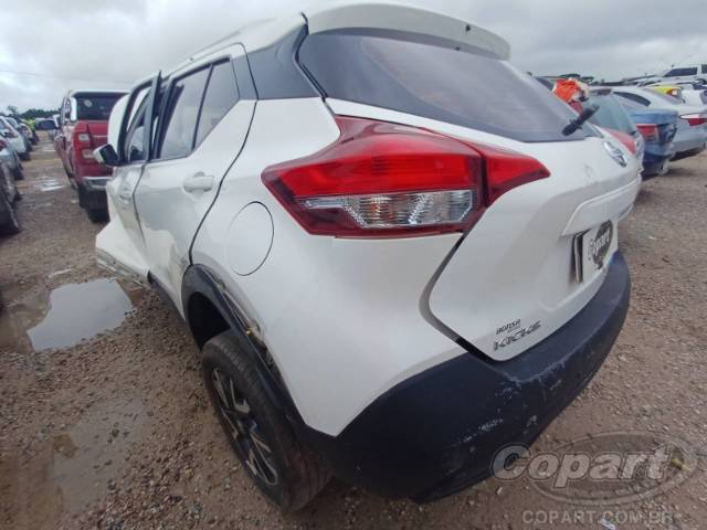 2018 NISSAN KICKS 