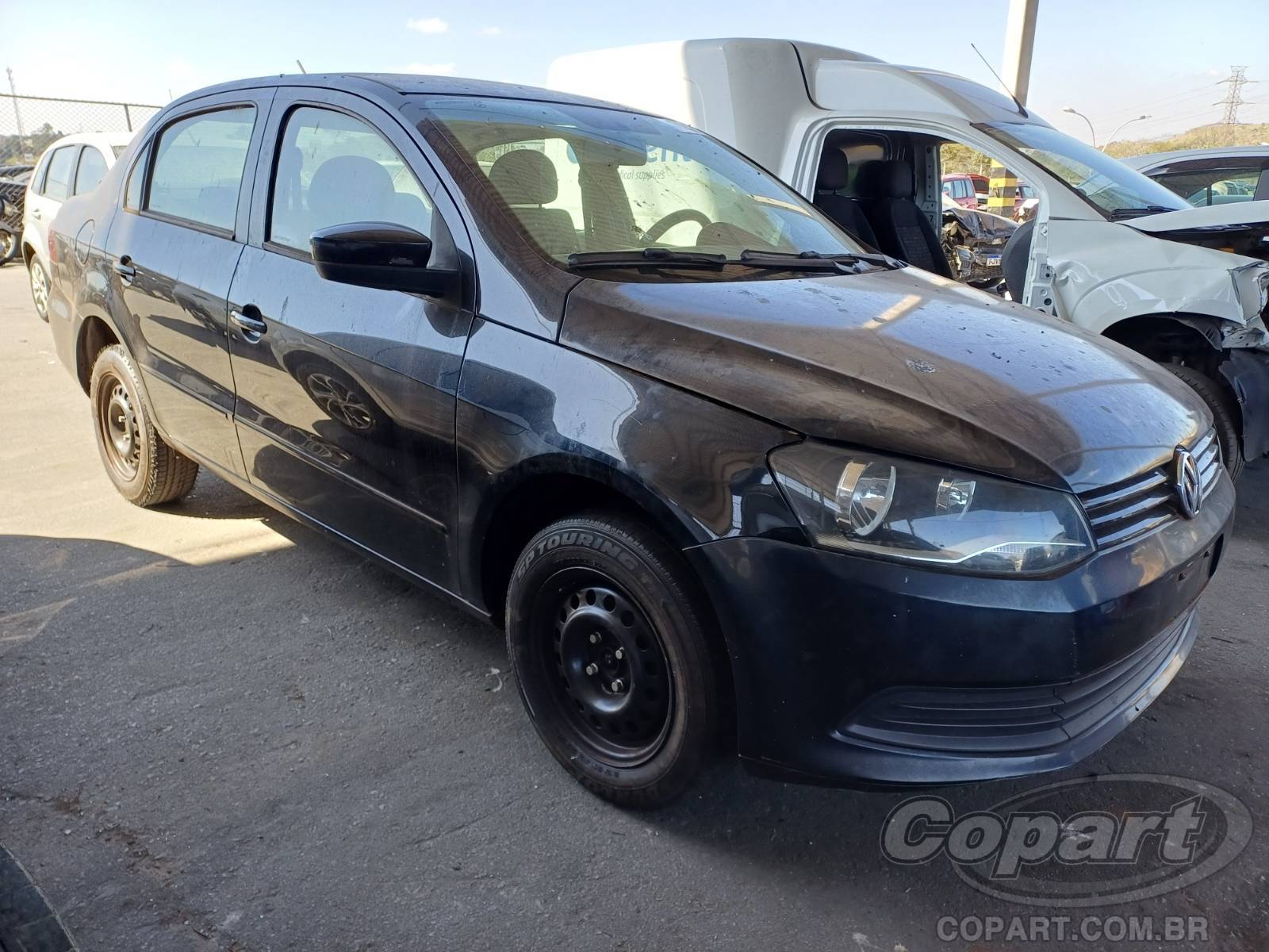 Veículo VW - VolksWagen Voyage 2013 VOLKSWAGEN VOYAGE 1.6 Novo 1.6 Total Flex 2014 em leilão