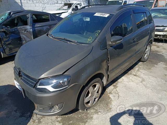 2013 VOLKSWAGEN SPACEFOX 