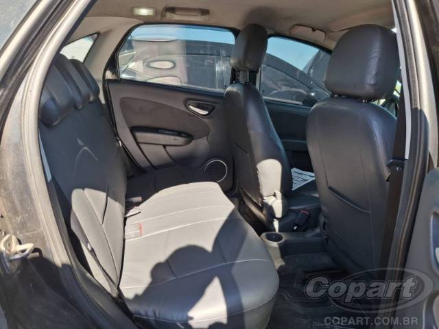 2014 FIAT GRAND SIENA 