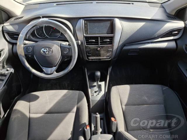 2024 TOYOTA YARIS SEDA 