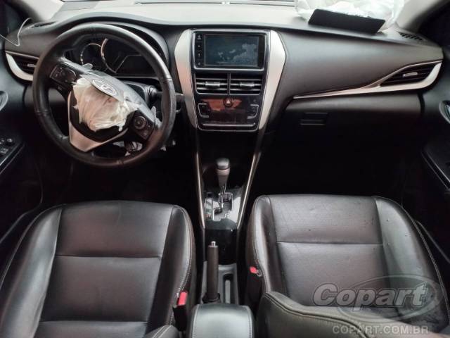 2019 TOYOTA YARIS SEDA 