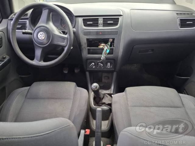 2011 VOLKSWAGEN FOX 