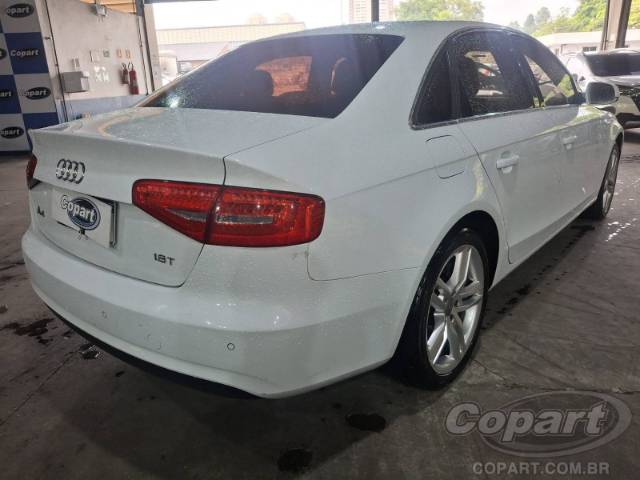 2015 AUDI A4 