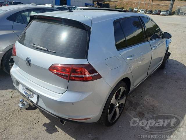 2017 VOLKSWAGEN GOLF 