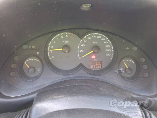 2005 CHEVROLET CLASSIC 