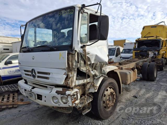 2011 MERCEDES BENZ 1718 
