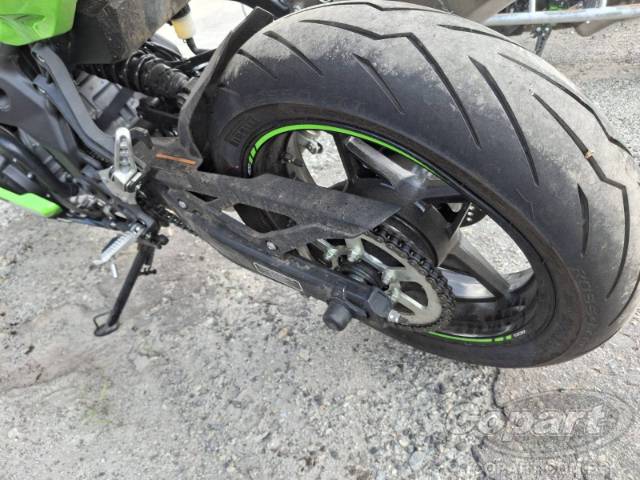 2025 KAWASAKI NINJA ZX-4R 