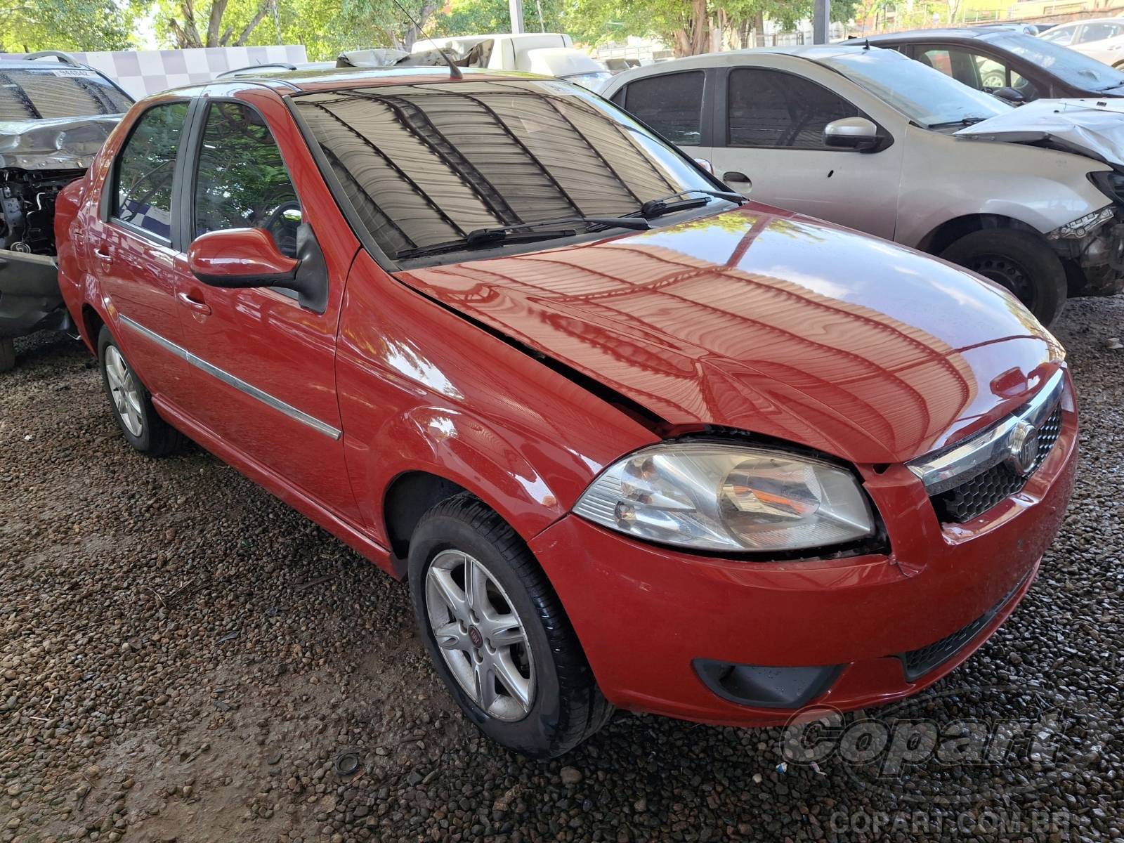Fiat Siena EL 1.4 2013 Colisão Média Monta