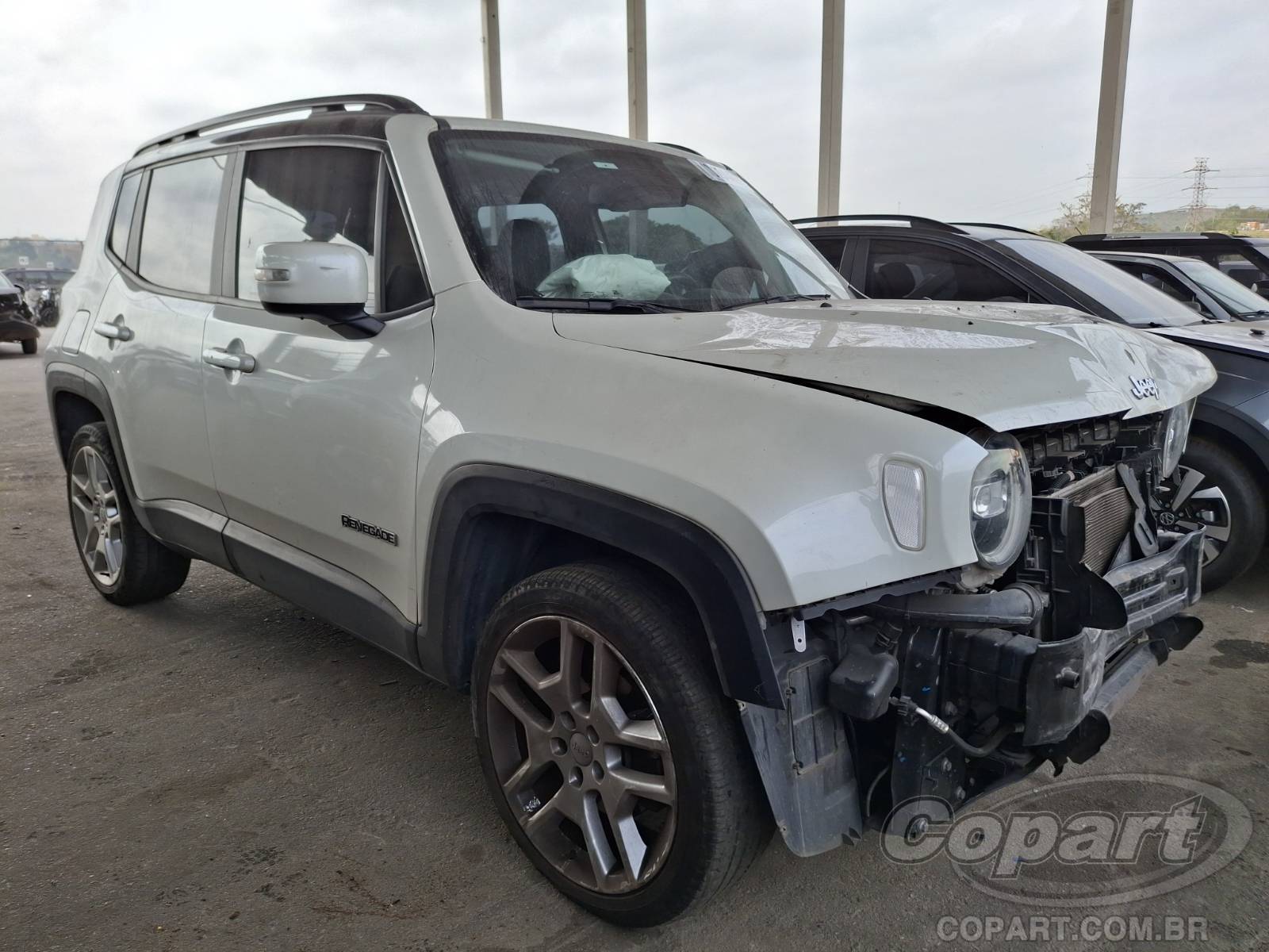 Veículo Fiat Renegade JEEP RENEGADE LIMITED 1.8 16V E.TORQ EVO 2021 2021 em leilão