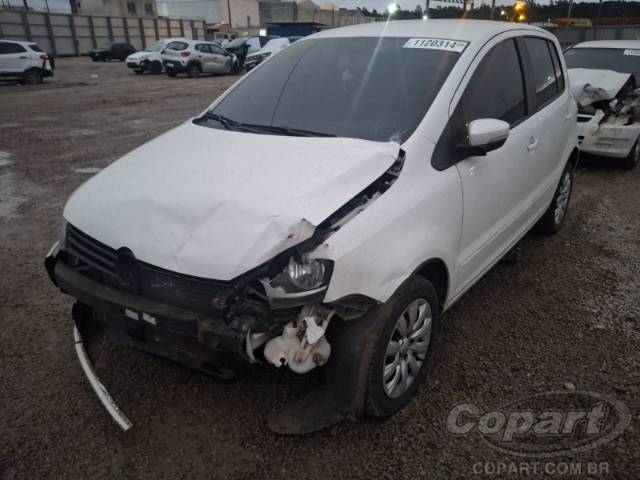 2014 VOLKSWAGEN FOX 