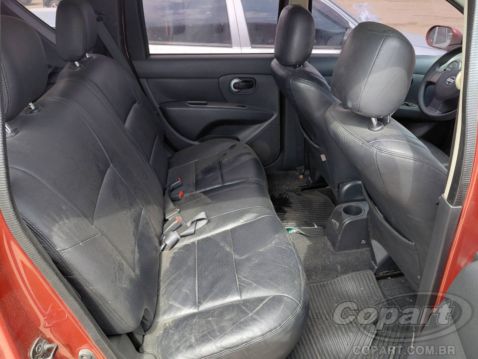 Foto 6 de 10: 2014 NISSAN LIVINA