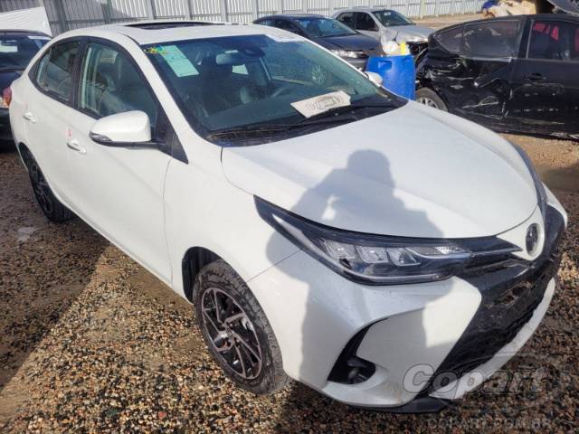 2023 TOYOTA YARIS SEDA 