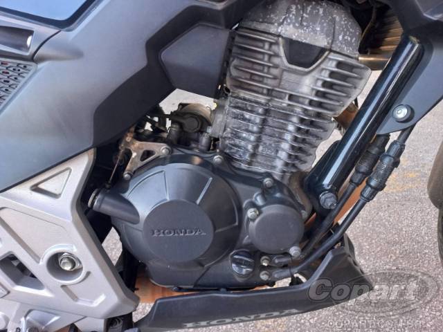 2025 HONDA CB 300F 