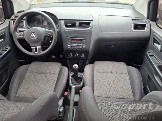 2013 VOLKSWAGEN FOX 