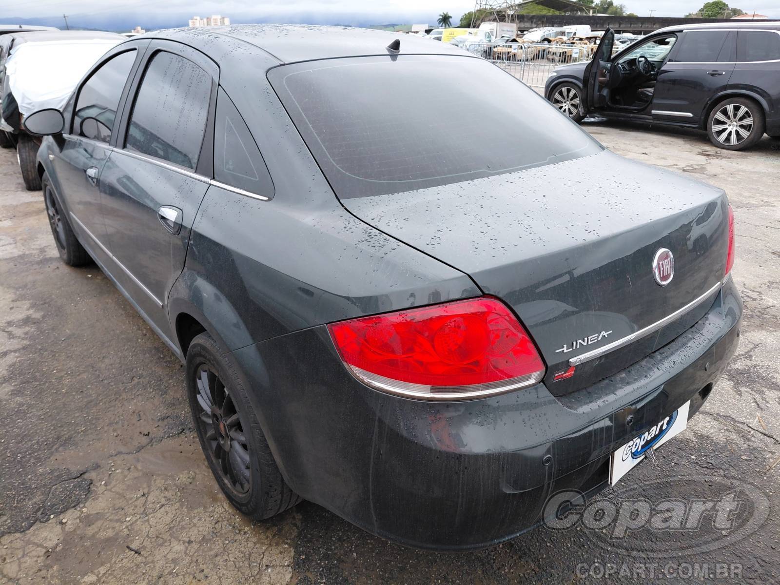 Foto 3: 2010 FIAT LINEA