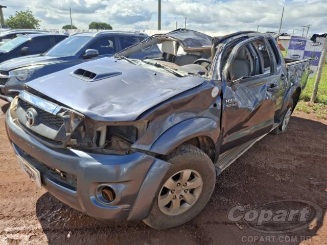 2011 TOYOTA HILUX CD 