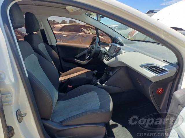 2015 PEUGEOT 208 