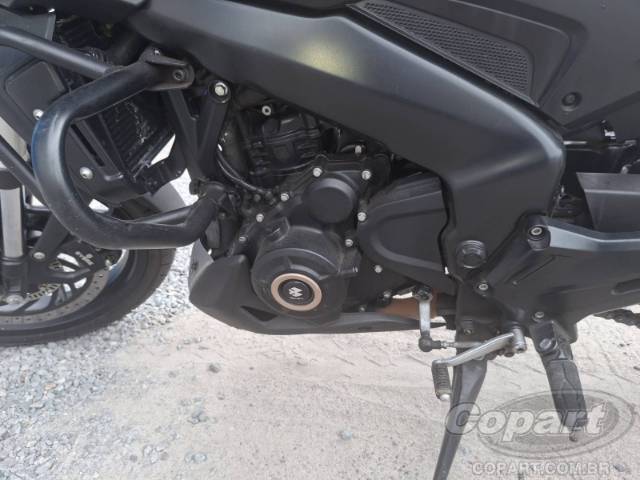2025 BAJAJ DOMINAR 