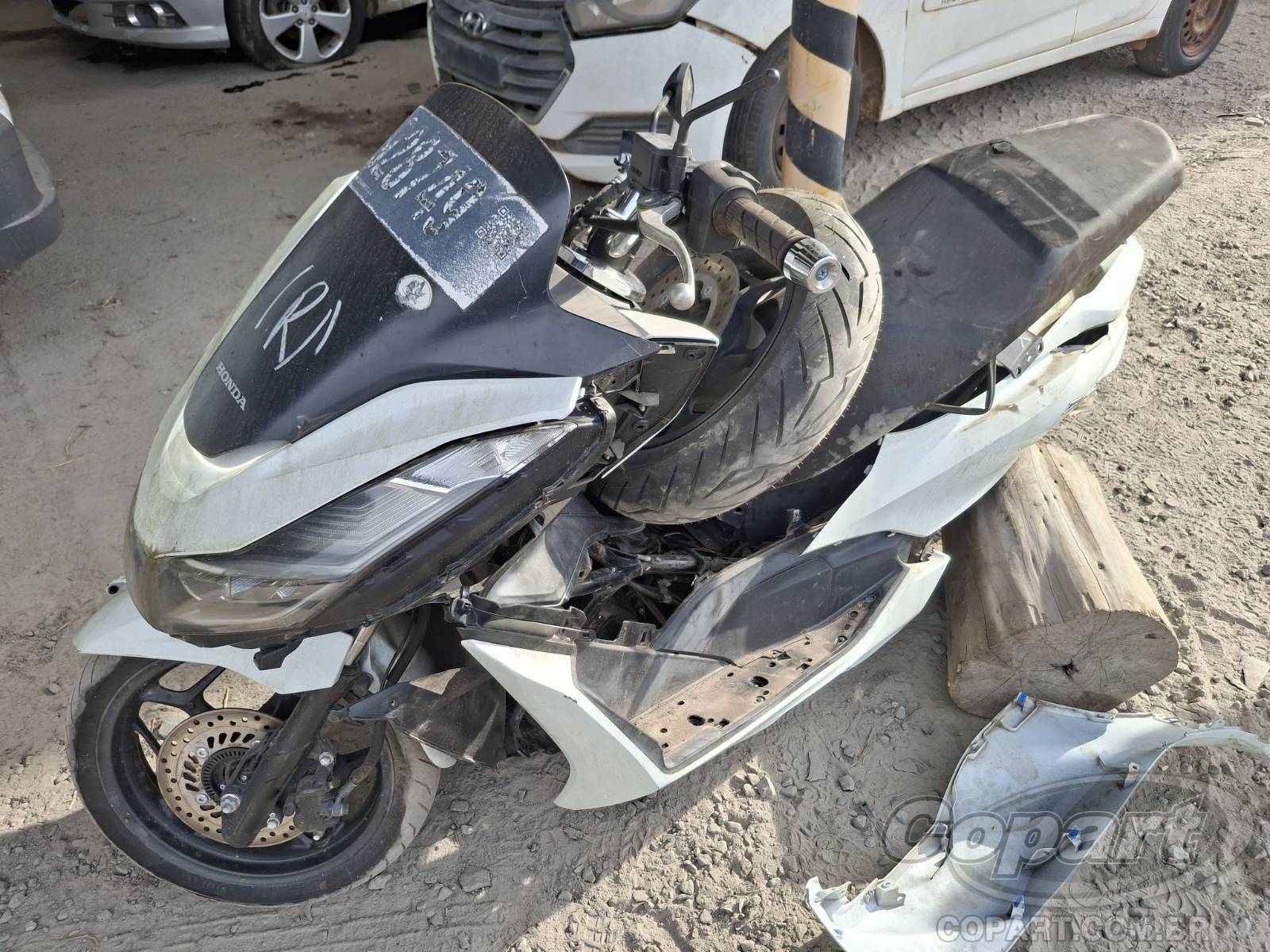 Foto 2: 2023 HONDA PCX