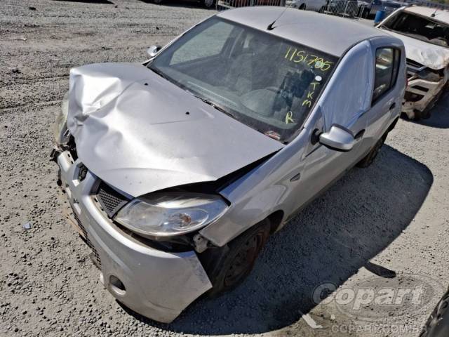 2011 RENAULT SANDERO 
