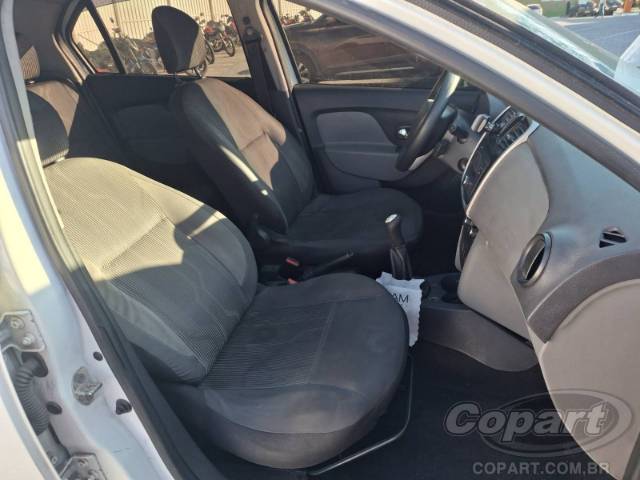 2017 RENAULT LOGAN 