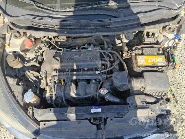2014 HYUNDAI HB20S 