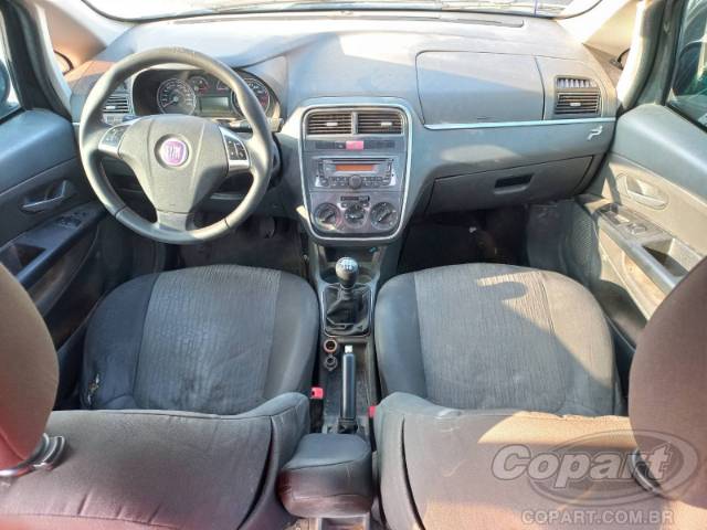 2011 FIAT PUNTO 