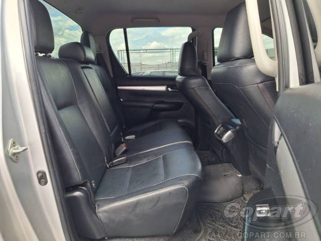 2017 TOYOTA HILUX CD 