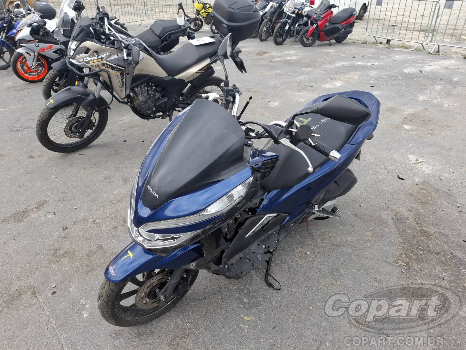 Foto 2: 2020 HONDA PCX