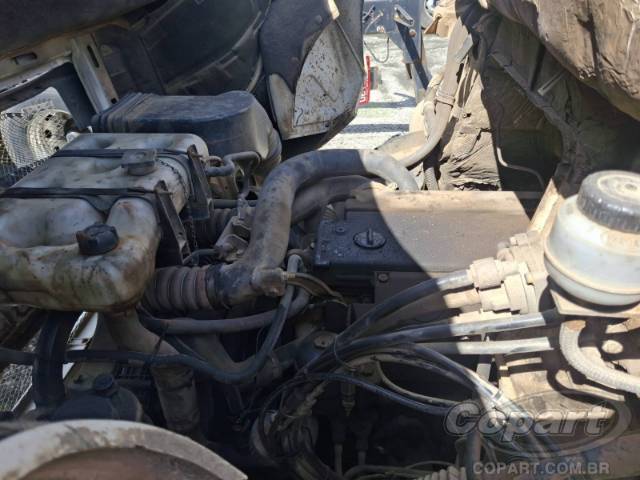 2010 MERCEDES BENZ L-1318 