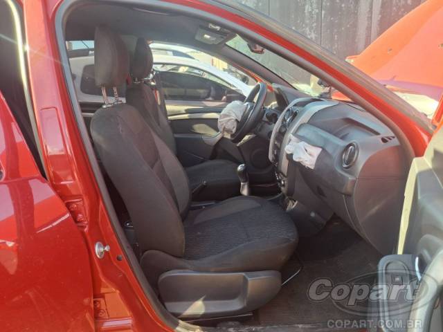 2017 RENAULT DUSTER OROCH 