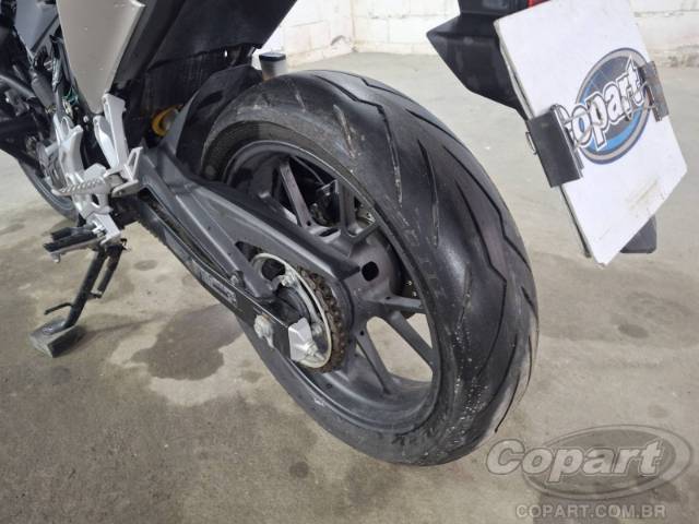 2026 HONDA CB 300F 