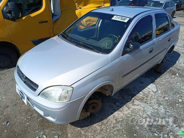 2004 CHEVROLET CORSA SEDAN 