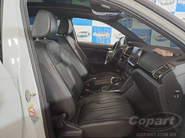 2025 VOLKSWAGEN T-CROSS 